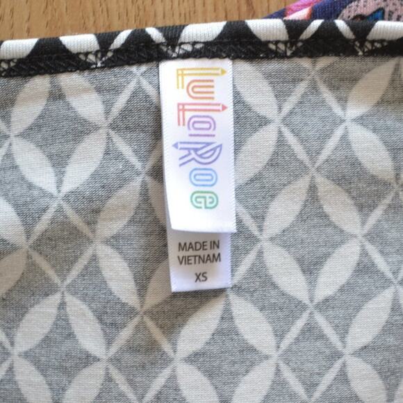 LuLaRoe Shirts Bundle 4 Size XS (Women's) - Picture 4 of 11